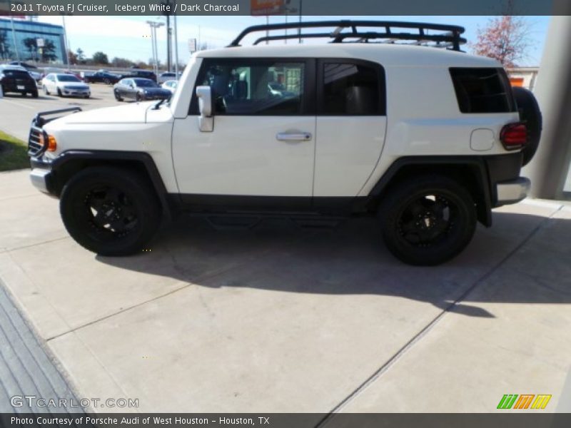 Iceberg White / Dark Charcoal 2011 Toyota FJ Cruiser