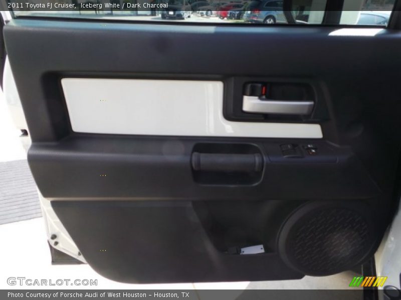 Iceberg White / Dark Charcoal 2011 Toyota FJ Cruiser