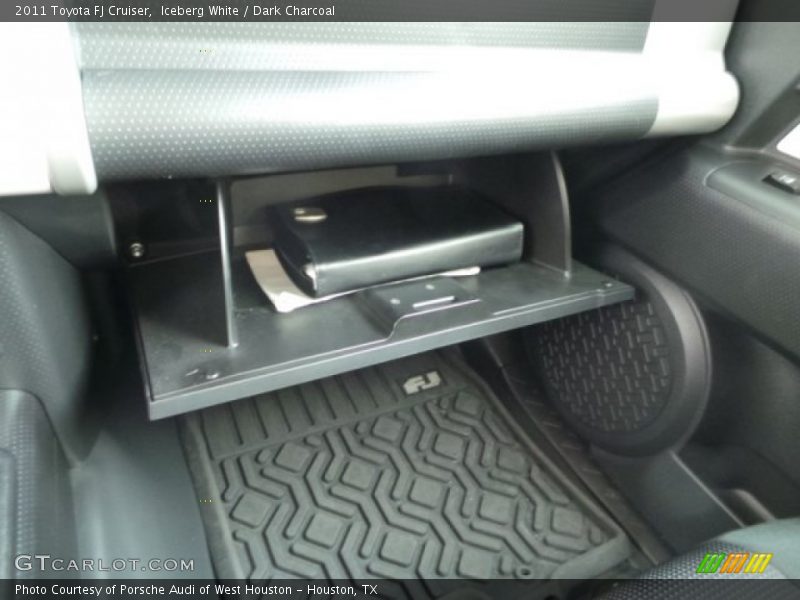 Iceberg White / Dark Charcoal 2011 Toyota FJ Cruiser