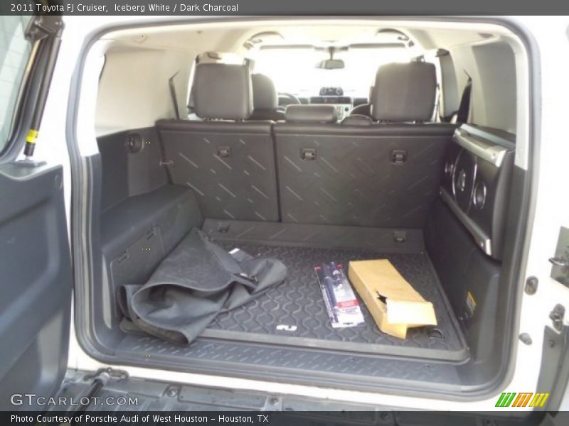 Iceberg White / Dark Charcoal 2011 Toyota FJ Cruiser