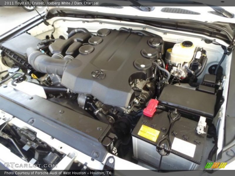 Iceberg White / Dark Charcoal 2011 Toyota FJ Cruiser