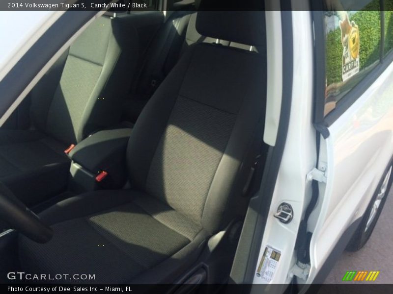 Candy White / Black 2014 Volkswagen Tiguan S