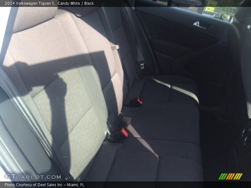 Candy White / Black 2014 Volkswagen Tiguan S