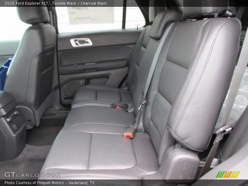 Tuxedo Black / Charcoal Black 2015 Ford Explorer XLT