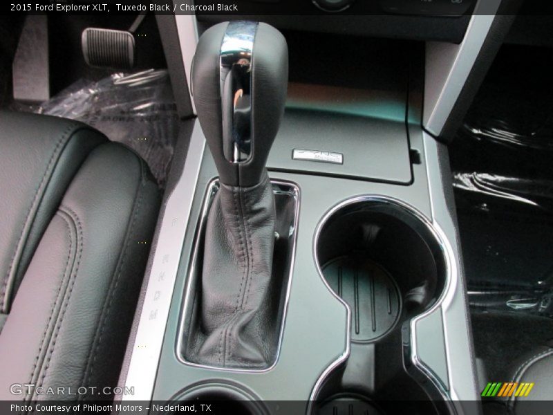 Tuxedo Black / Charcoal Black 2015 Ford Explorer XLT
