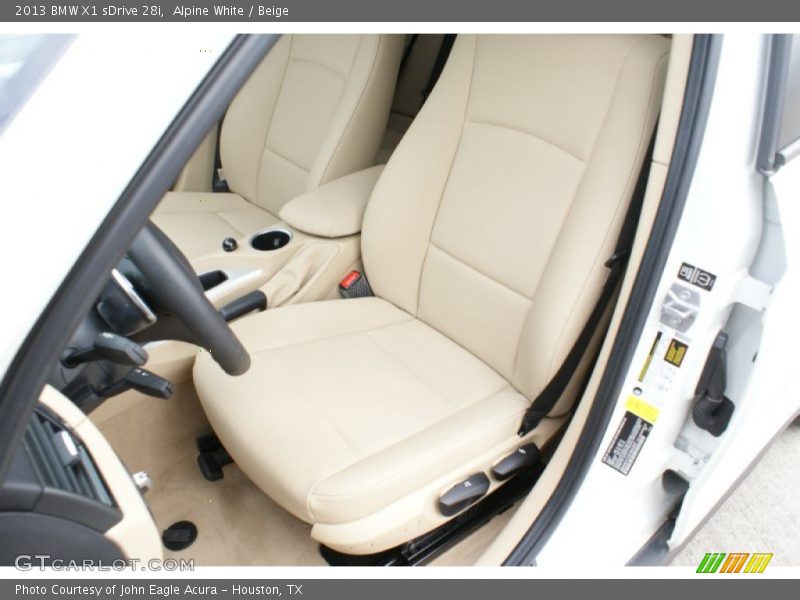 Alpine White / Beige 2013 BMW X1 sDrive 28i