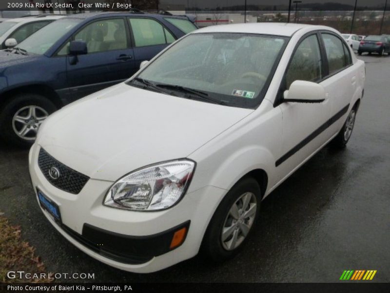 Clear White / Beige 2009 Kia Rio LX Sedan