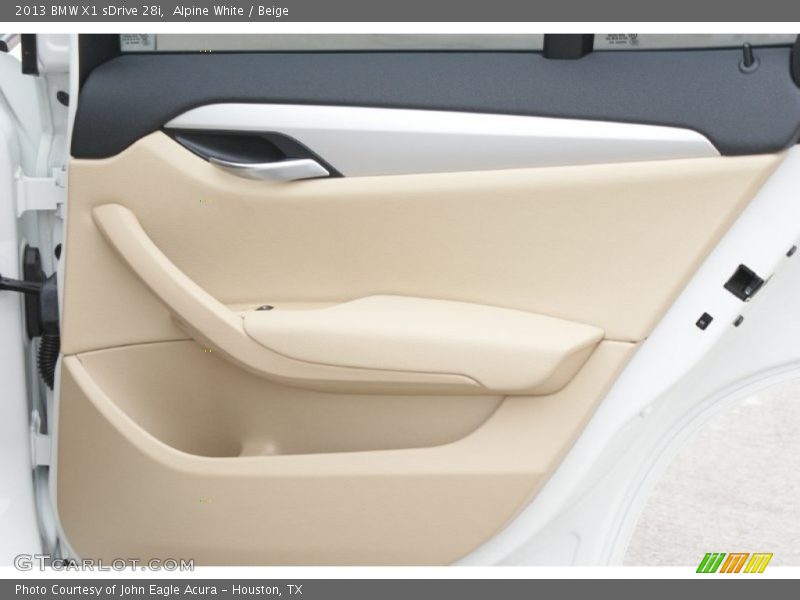 Alpine White / Beige 2013 BMW X1 sDrive 28i