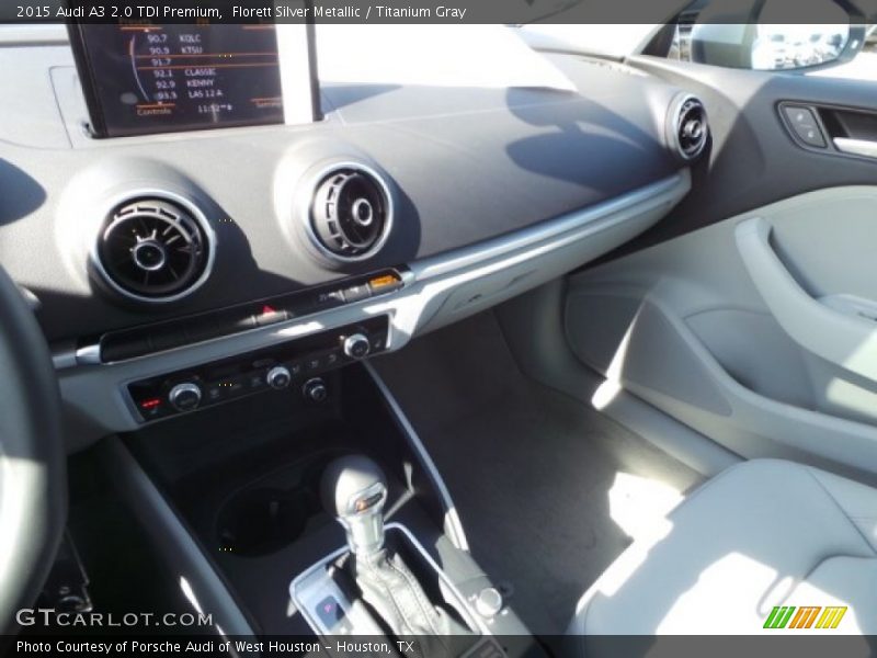 Florett Silver Metallic / Titanium Gray 2015 Audi A3 2.0 TDI Premium