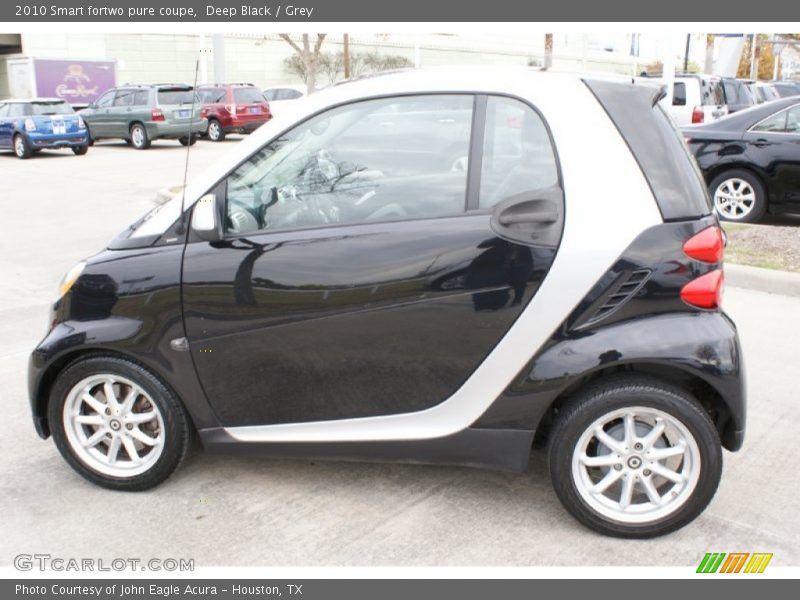 Deep Black / Grey 2010 Smart fortwo pure coupe