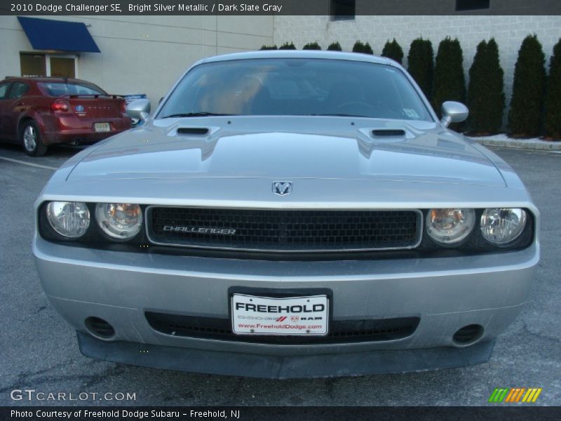 Bright Silver Metallic / Dark Slate Gray 2010 Dodge Challenger SE