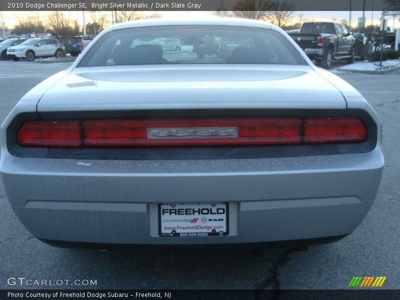 Bright Silver Metallic / Dark Slate Gray 2010 Dodge Challenger SE