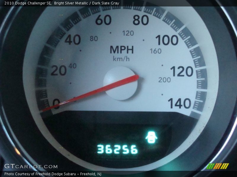 Bright Silver Metallic / Dark Slate Gray 2010 Dodge Challenger SE