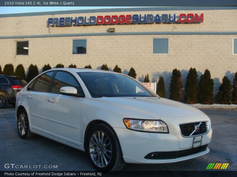 Ice White / Quartz 2010 Volvo S40 2.4i