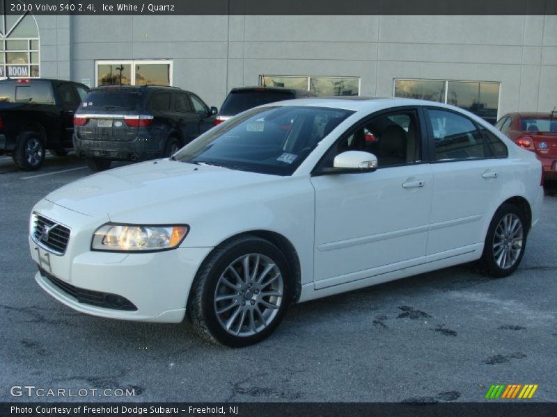 Ice White / Quartz 2010 Volvo S40 2.4i