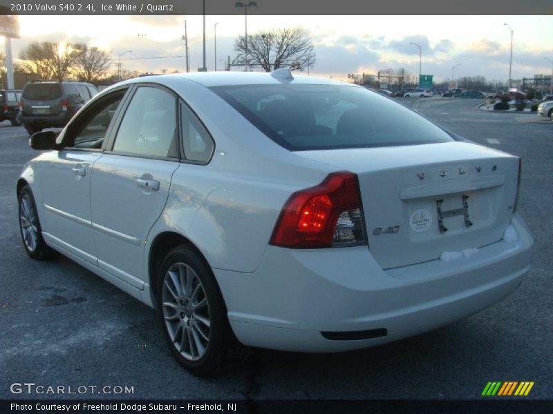 Ice White / Quartz 2010 Volvo S40 2.4i