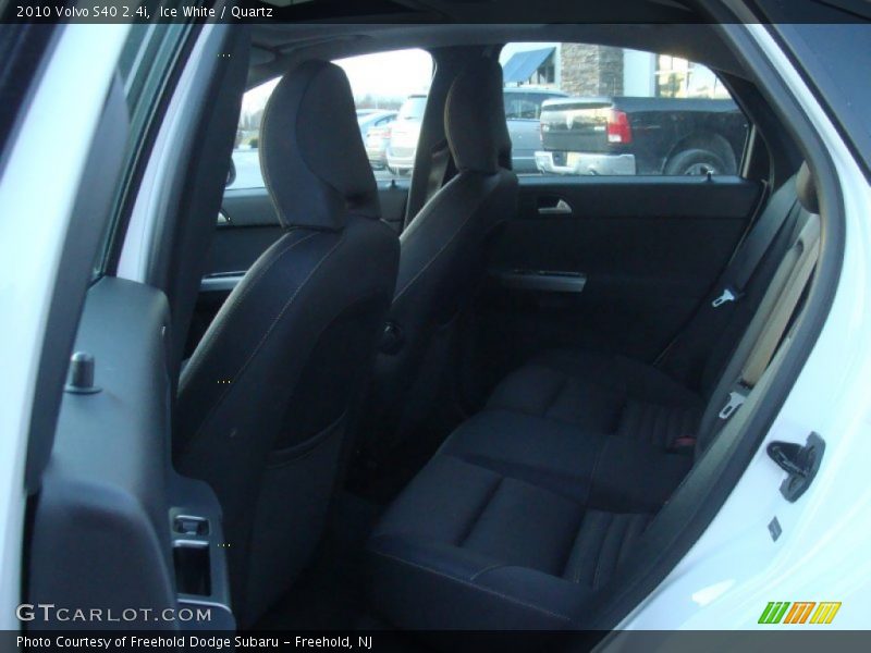 Ice White / Quartz 2010 Volvo S40 2.4i