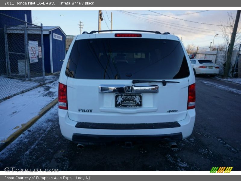 Taffeta White / Black 2011 Honda Pilot EX-L 4WD