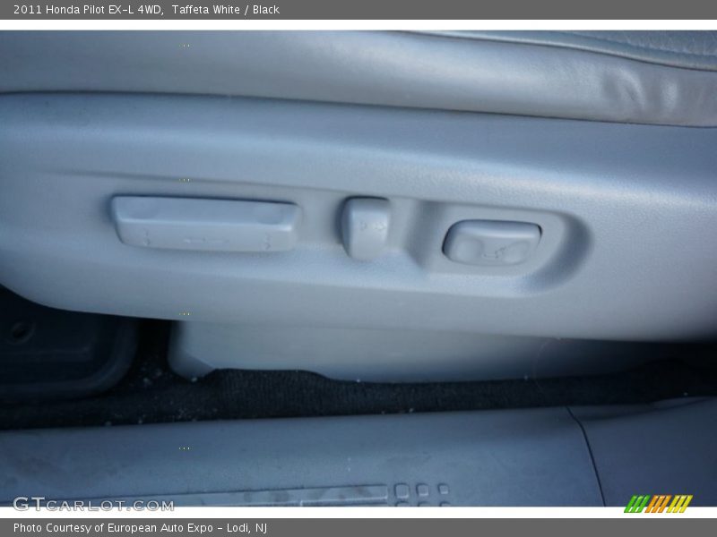 Taffeta White / Black 2011 Honda Pilot EX-L 4WD