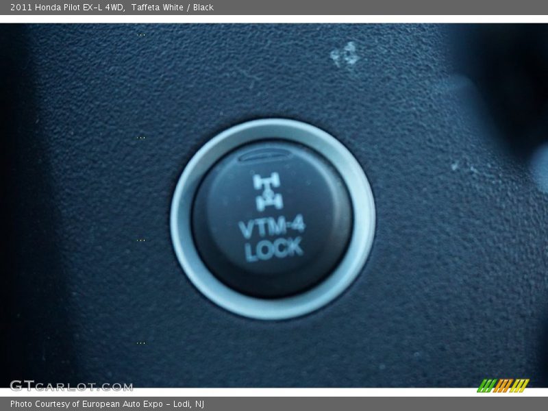 Taffeta White / Black 2011 Honda Pilot EX-L 4WD