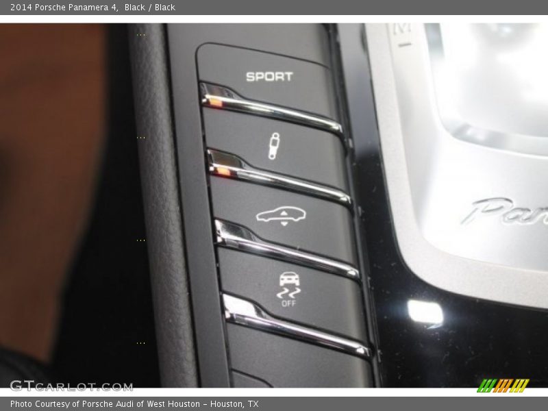 Black / Black 2014 Porsche Panamera 4