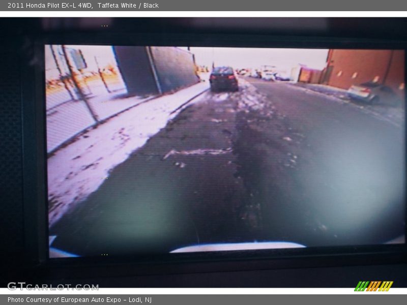 Taffeta White / Black 2011 Honda Pilot EX-L 4WD