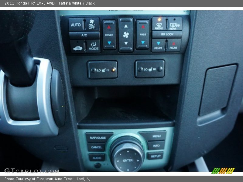 Taffeta White / Black 2011 Honda Pilot EX-L 4WD