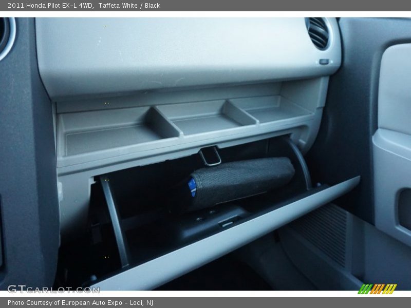 Taffeta White / Black 2011 Honda Pilot EX-L 4WD