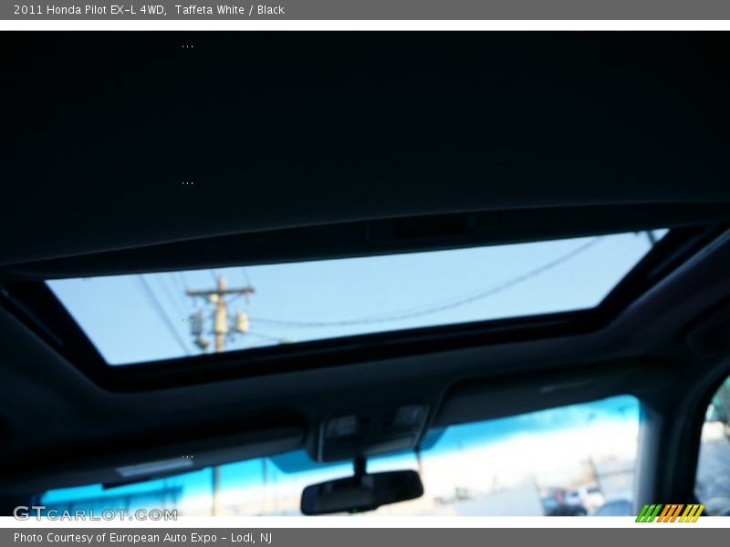 Taffeta White / Black 2011 Honda Pilot EX-L 4WD