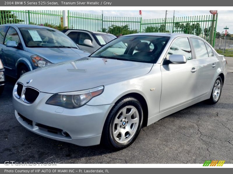 Titanium Silver Metallic / Grey 2004 BMW 5 Series 525i Sedan