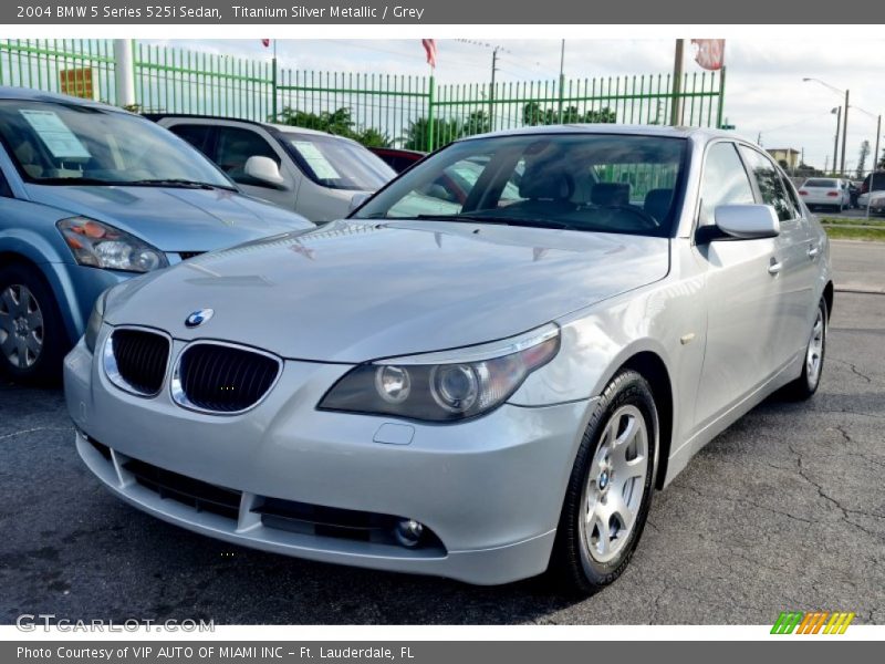 Titanium Silver Metallic / Grey 2004 BMW 5 Series 525i Sedan