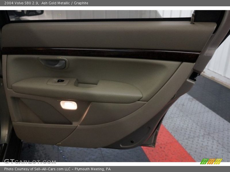 Ash Gold Metallic / Graphite 2004 Volvo S80 2.9