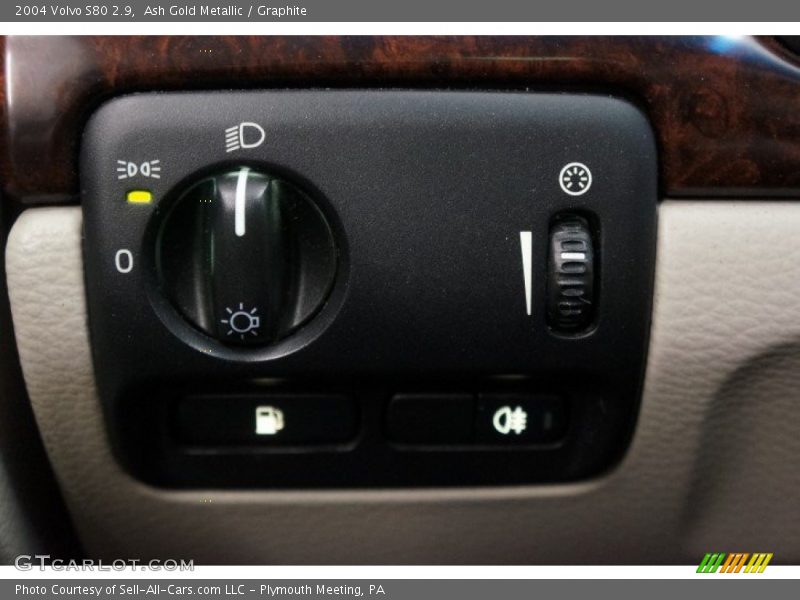 Ash Gold Metallic / Graphite 2004 Volvo S80 2.9