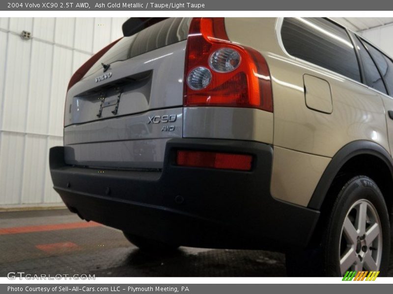 Ash Gold Metallic / Taupe/Light Taupe 2004 Volvo XC90 2.5T AWD