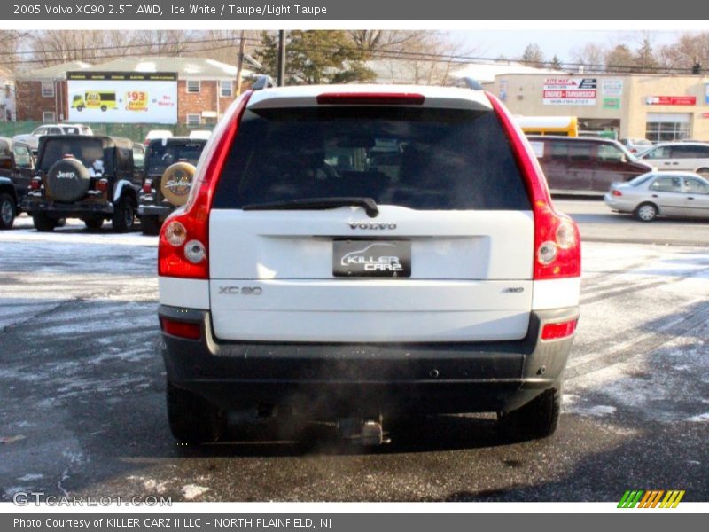 Ice White / Taupe/Light Taupe 2005 Volvo XC90 2.5T AWD