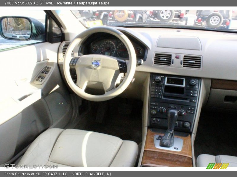 Ice White / Taupe/Light Taupe 2005 Volvo XC90 2.5T AWD