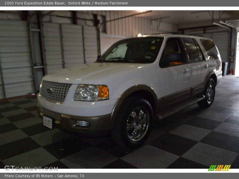 Oxford White / Medium Parchment 2003 Ford Expedition Eddie Bauer