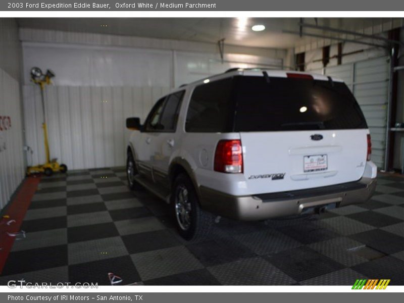 Oxford White / Medium Parchment 2003 Ford Expedition Eddie Bauer