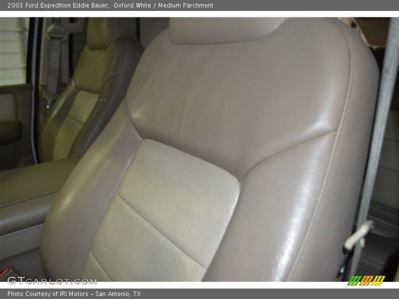 Oxford White / Medium Parchment 2003 Ford Expedition Eddie Bauer