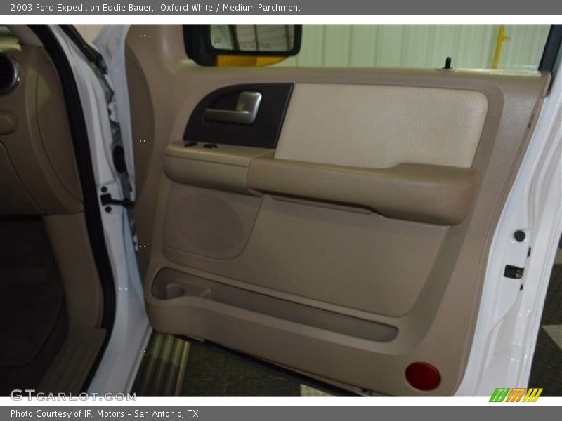 Oxford White / Medium Parchment 2003 Ford Expedition Eddie Bauer