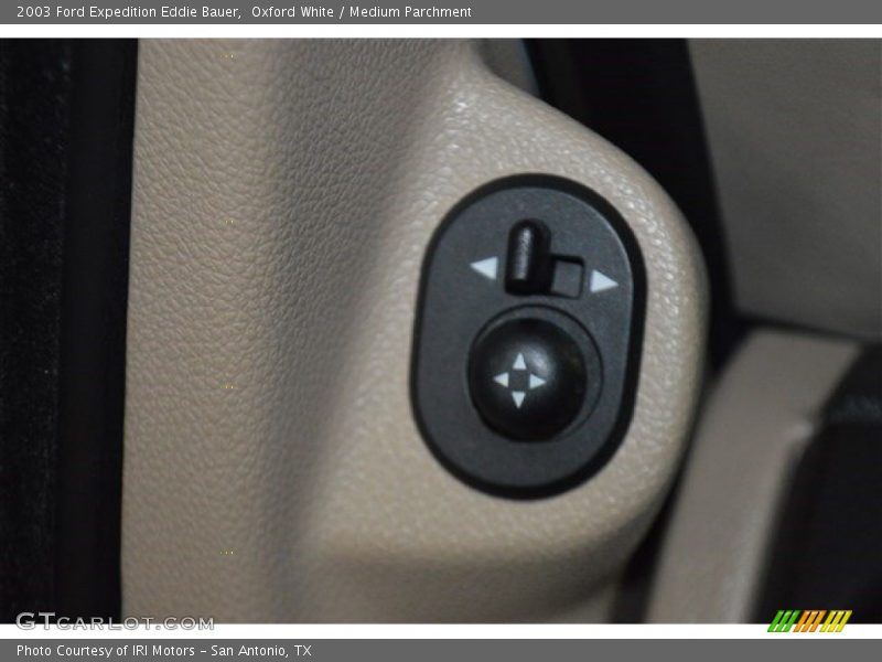 Oxford White / Medium Parchment 2003 Ford Expedition Eddie Bauer