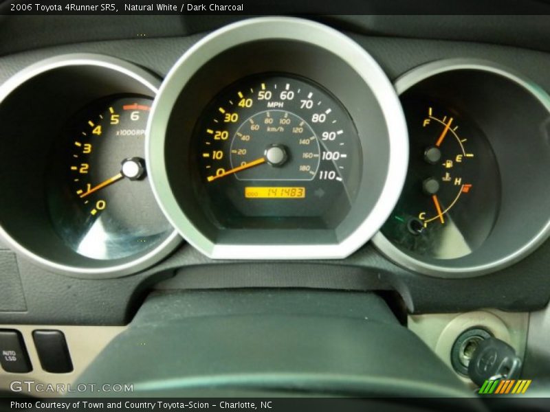 Natural White / Dark Charcoal 2006 Toyota 4Runner SR5
