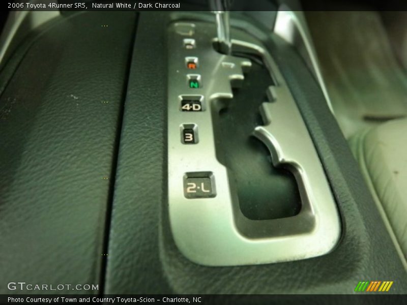 Natural White / Dark Charcoal 2006 Toyota 4Runner SR5