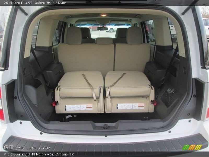 Oxford White / Dune 2014 Ford Flex SE