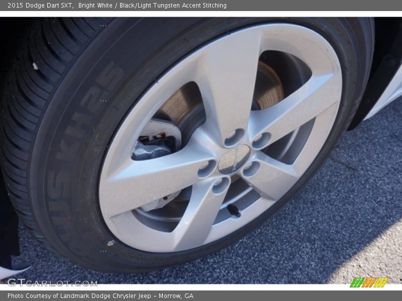 Bright White / Black/Light Tungsten Accent Stitching 2015 Dodge Dart SXT