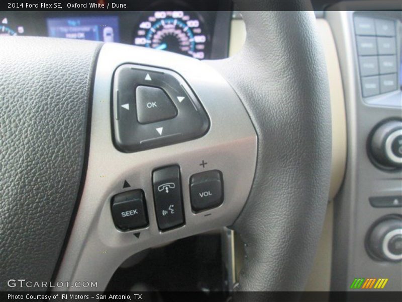 Oxford White / Dune 2014 Ford Flex SE