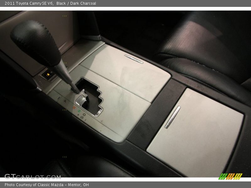Black / Dark Charcoal 2011 Toyota Camry SE V6