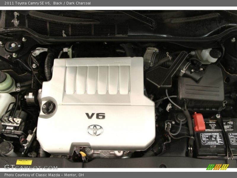 Black / Dark Charcoal 2011 Toyota Camry SE V6