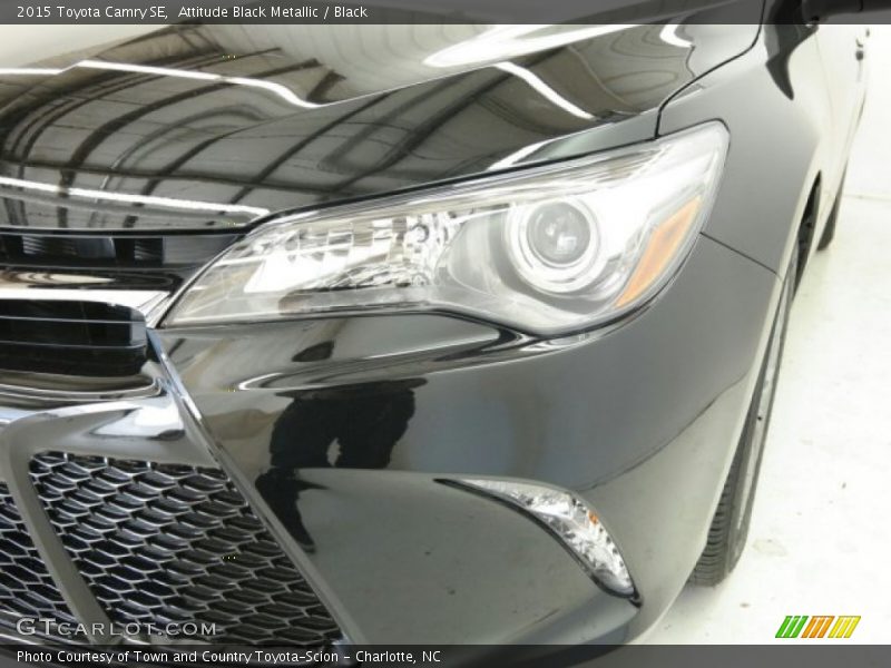 Attitude Black Metallic / Black 2015 Toyota Camry SE