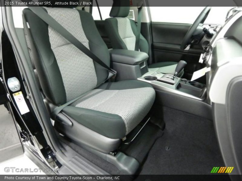 Attitude Black / Black 2015 Toyota 4Runner SR5